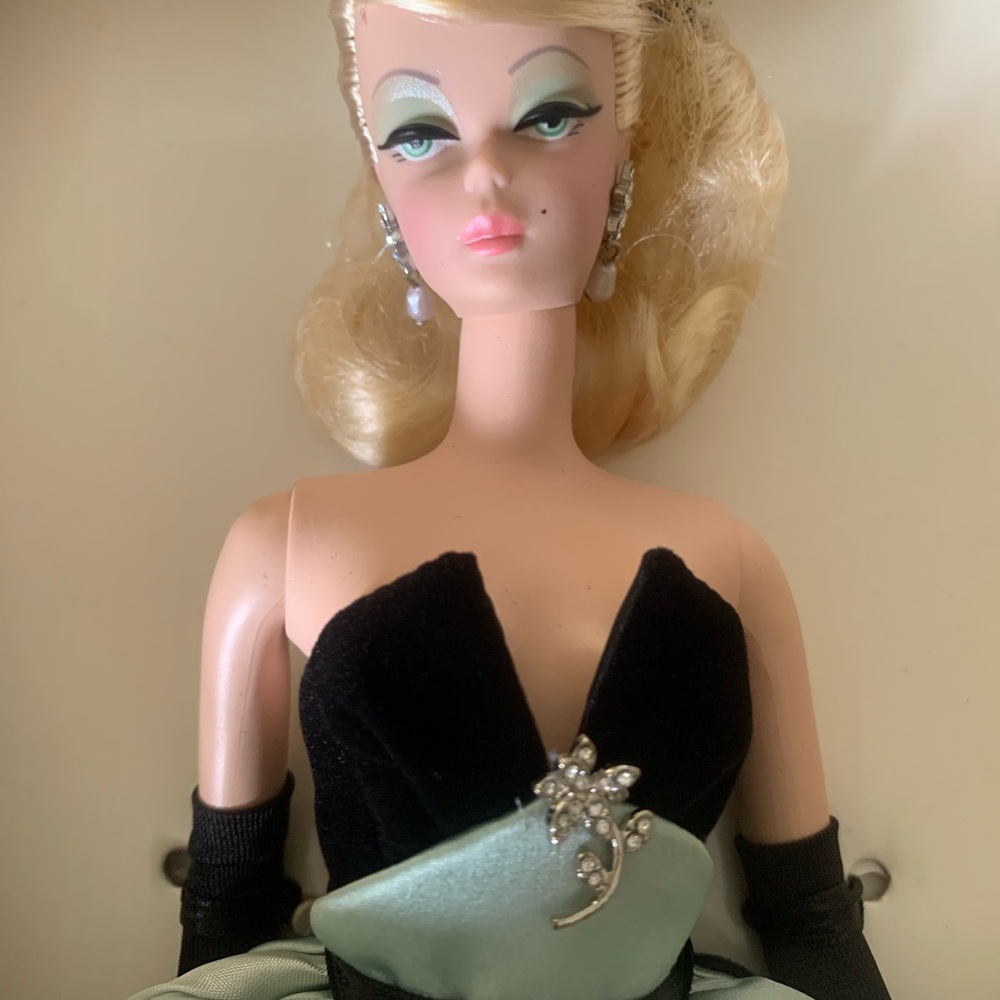 Barbie Silkstone Fashion Model Lisette. 2000. NRFB.